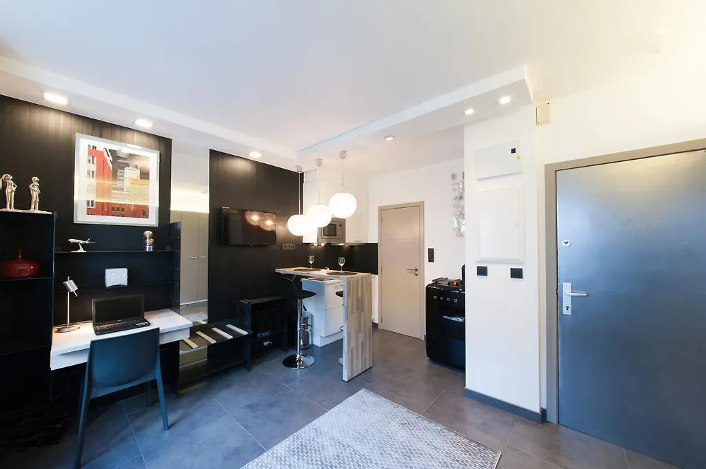 Realtycare Flats Grand Place Aparthotel Brussels